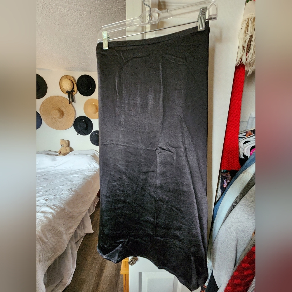 New York & Co Black Satin Skirt XL